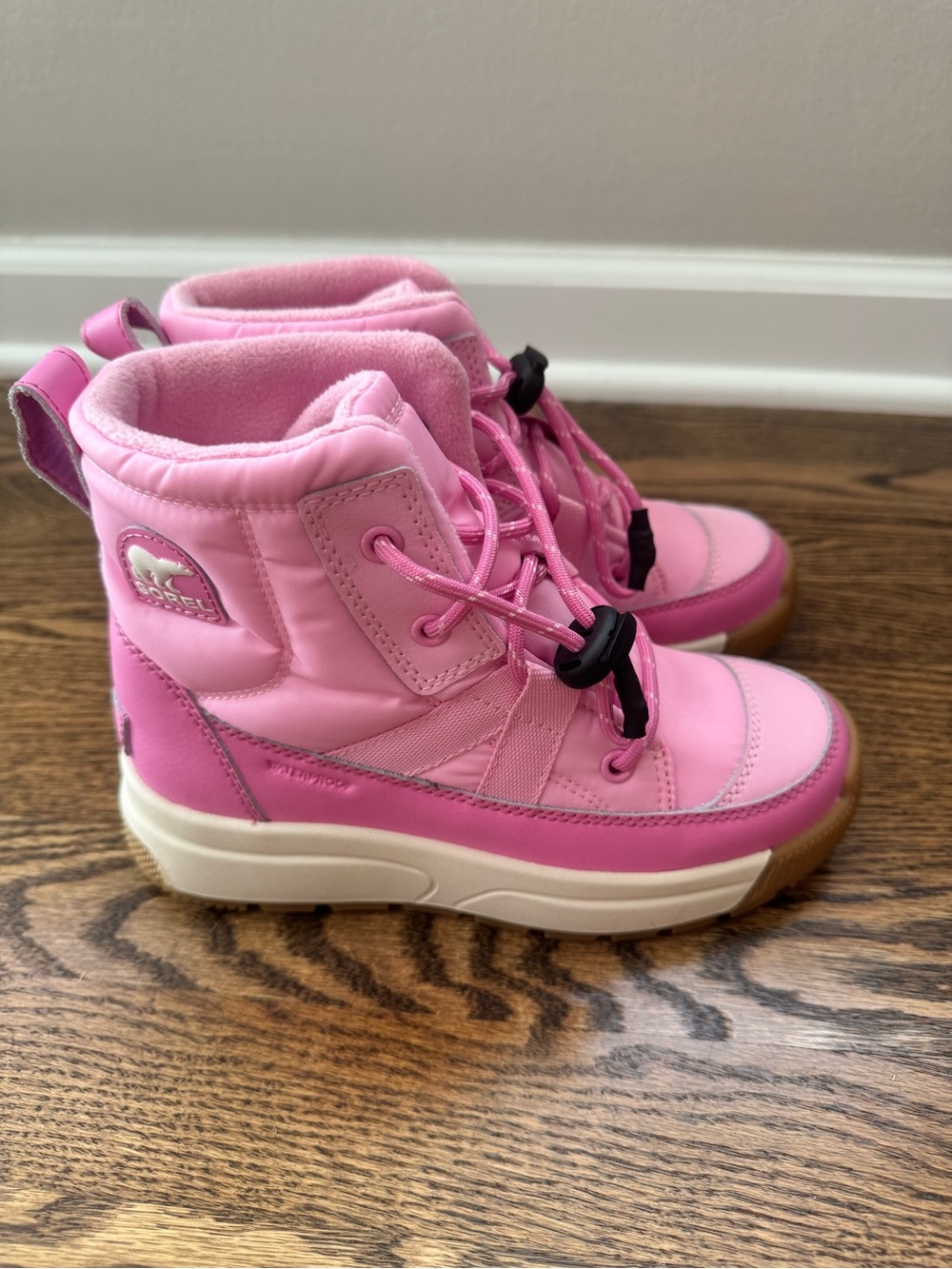 NWOTSorel Pink Kids Lace-Up Insulated Winter Boots